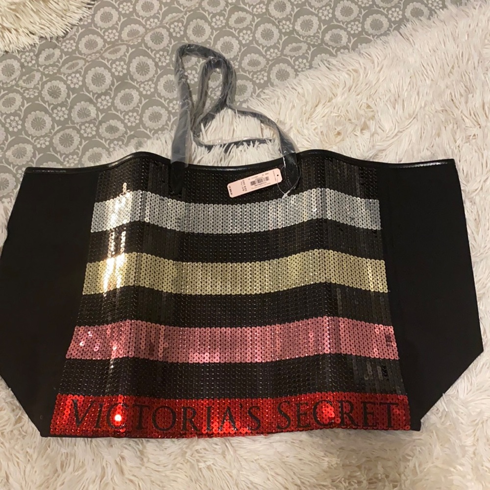 Beautiful VICTORIAS SECRET bag❤️‍🔥